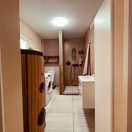 Apartment Analog Red